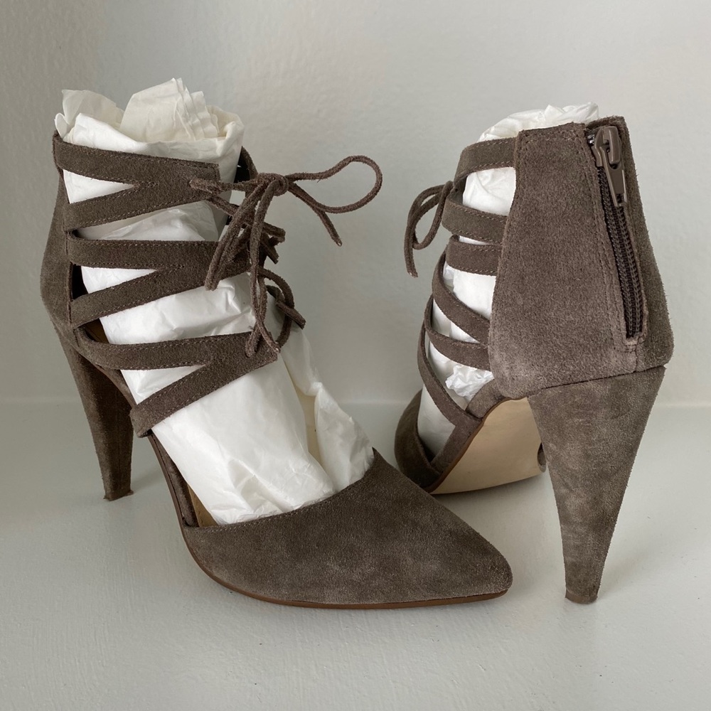 STEVE MADDEN Kaitlynn Ankle-Strap Lace-Up Pump